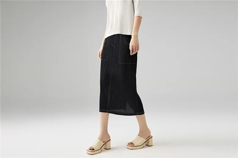 Women’s Pleated Midi Skirt – Elastic Waist Straight Skirt with Pockets