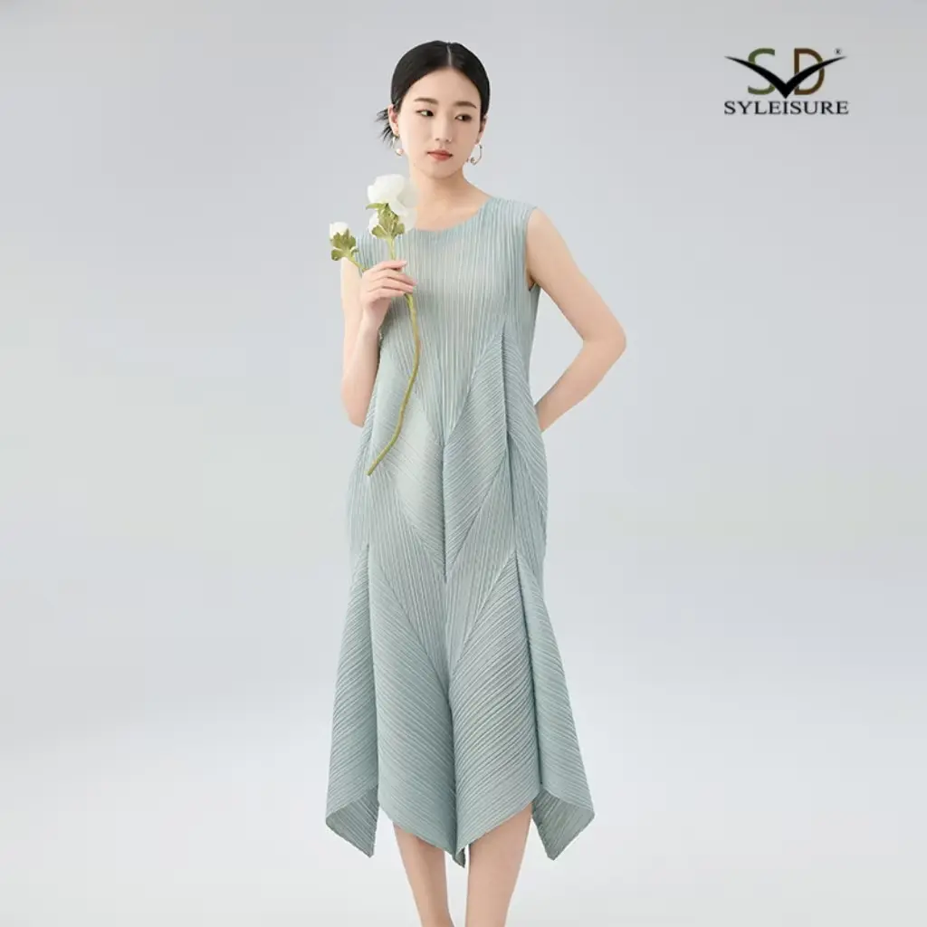 Women's Pleated Sleeveless Asymmetric...