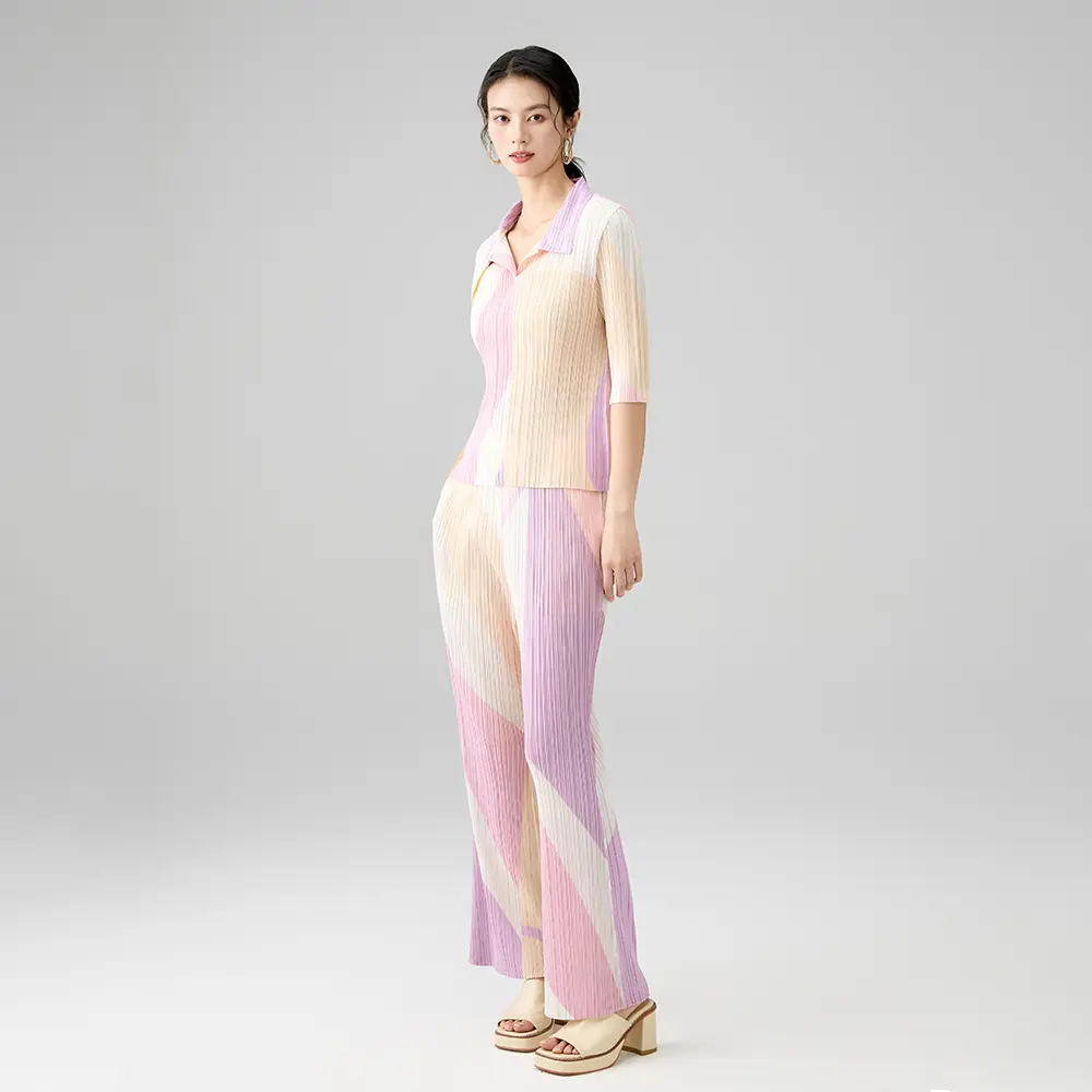 Women’s Colorblock Pleated Top and Pa...