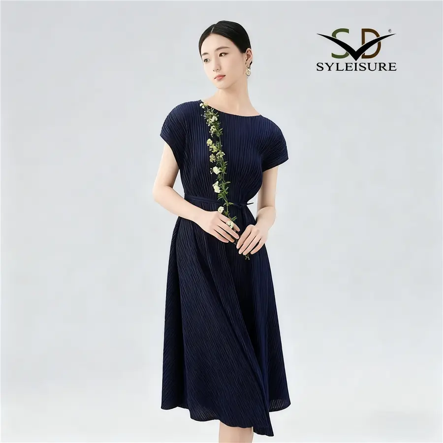 Women's Pleated Short - Sleeve Midi Dress (3).jpg