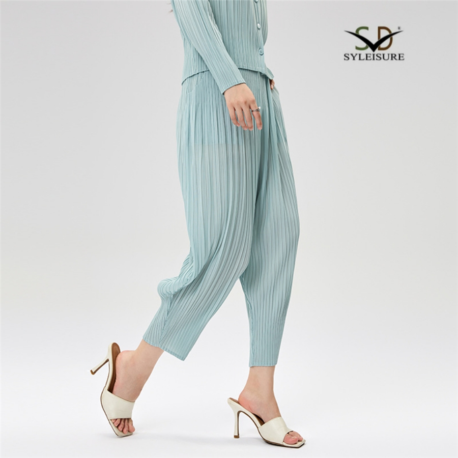 Women's Pleated Harem Pants