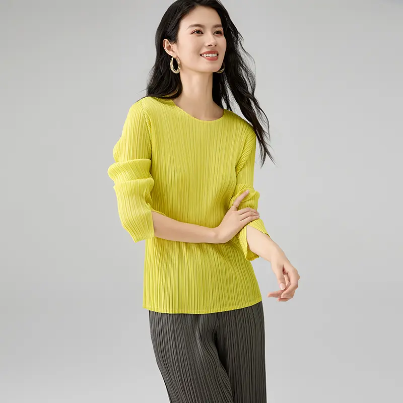 Elegant Long Sleeve Pleated Top for W...