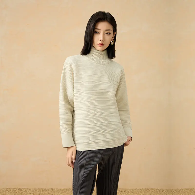 Women's Pleated Turtleneck Oversized Top (3).jpg