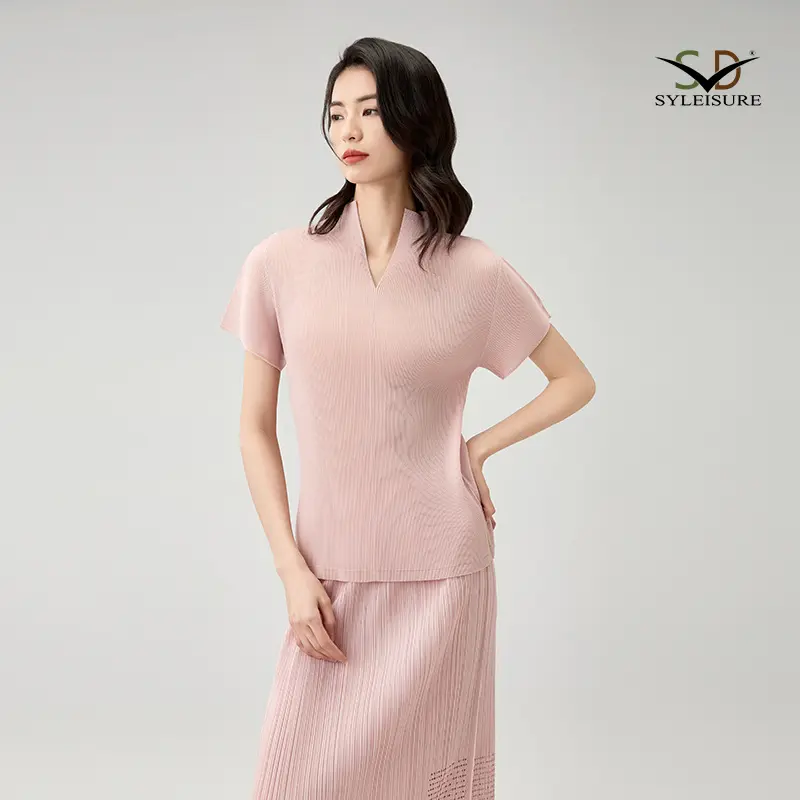 Women's Pleated Short - Sleeve V - Ne...