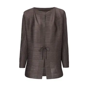 Women's Pleated Lightweight Outerwear...