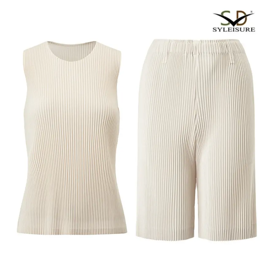 Round Neck Set (1).jpg