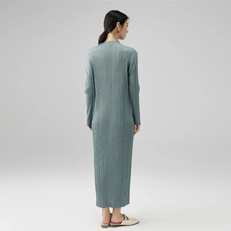 Elegant Pleated Long Sleeve Midi Dress (4).jpg