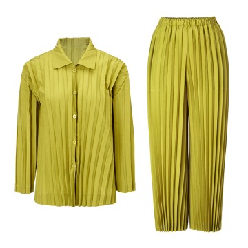 Women's Pleated Two-Piece Set – Shirt...
