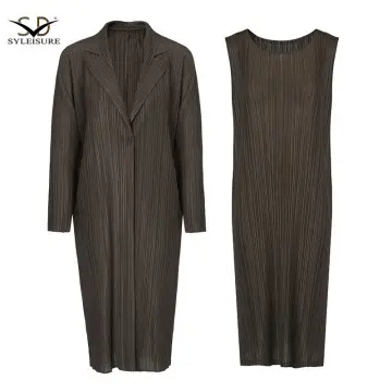 Women's Pleated Long Open - Front Coat