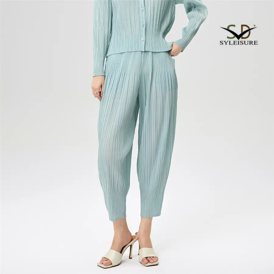 Women's Pleated Harem Pants (3).jpg