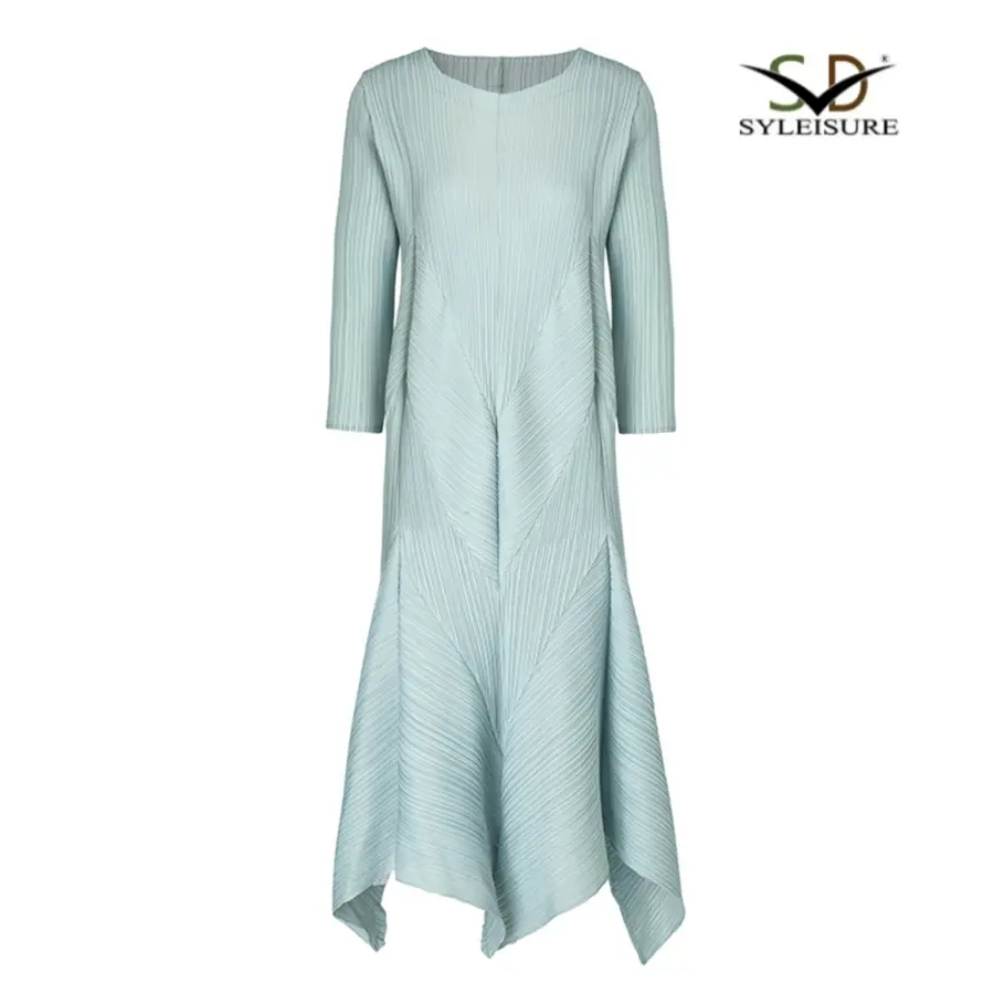 Sleeveless Lightweight Midi Dress (3).jpg