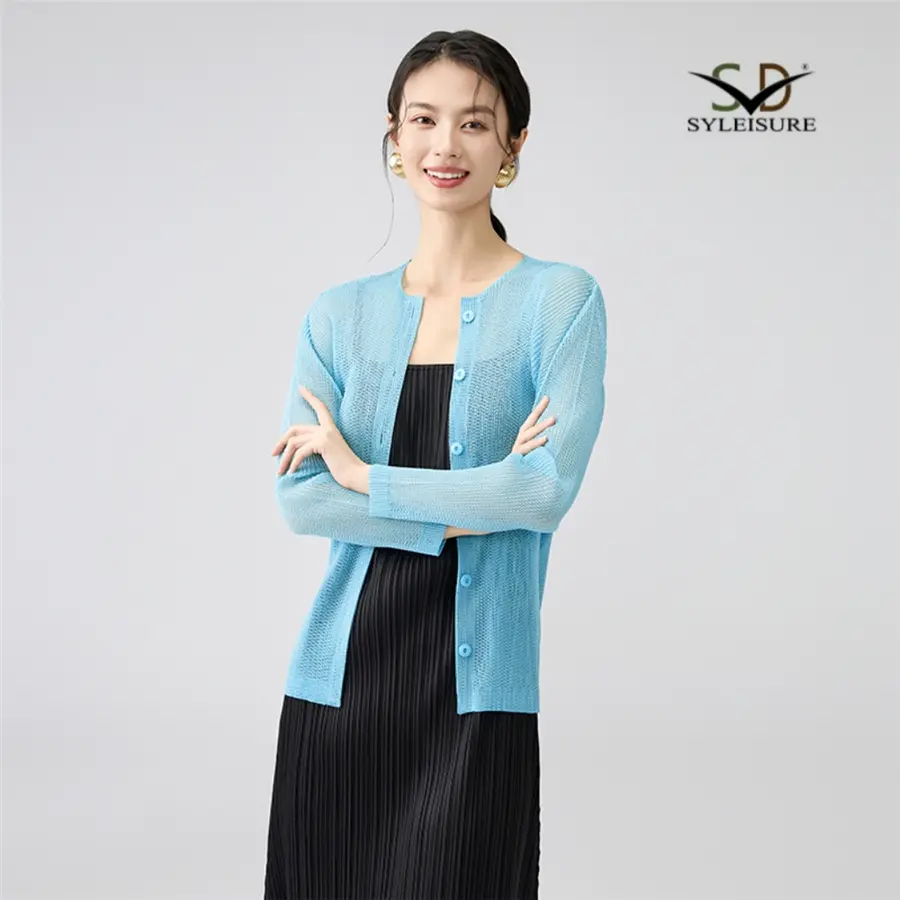 Women's Sheer Pleated Long - Sleeve C...