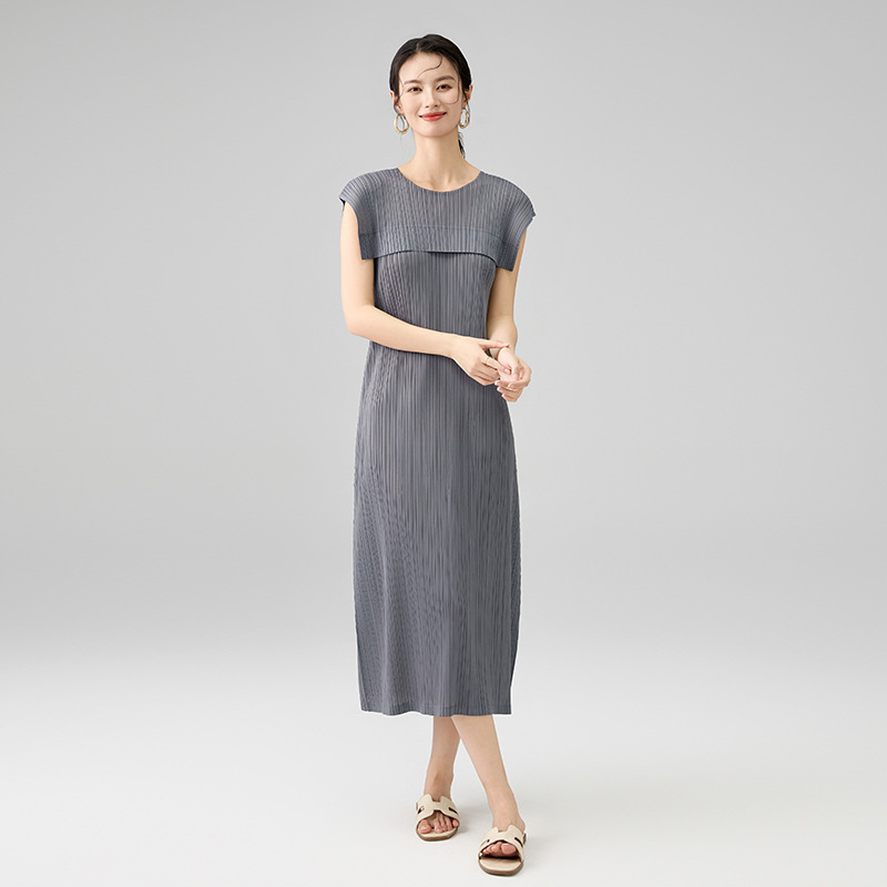 Sleeveless Pleated Midi Dress for Women