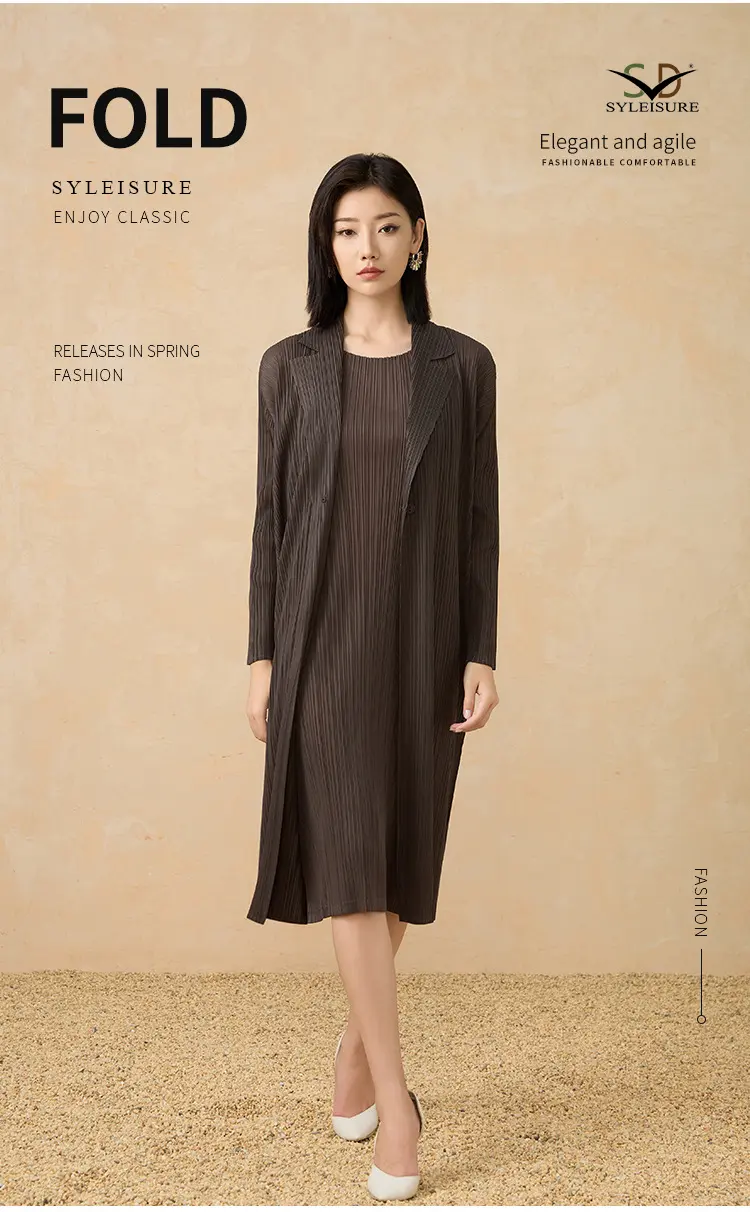 Women's Pleated Long Open - Front Coat (5)