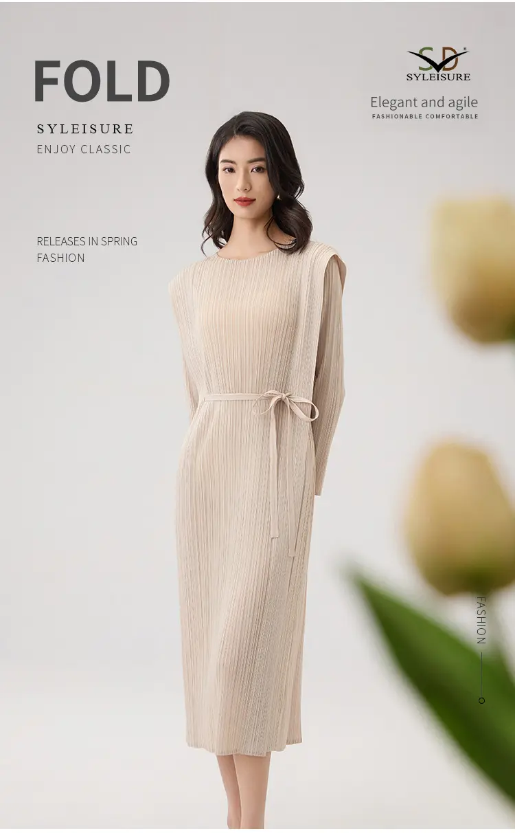 Women's Pleated Long - Sleeve Midi Dres (1)