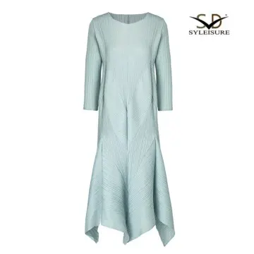 Women's Square Neck Pleated Loose Fit Dress – Sleeveless Lightweight Midi Dress