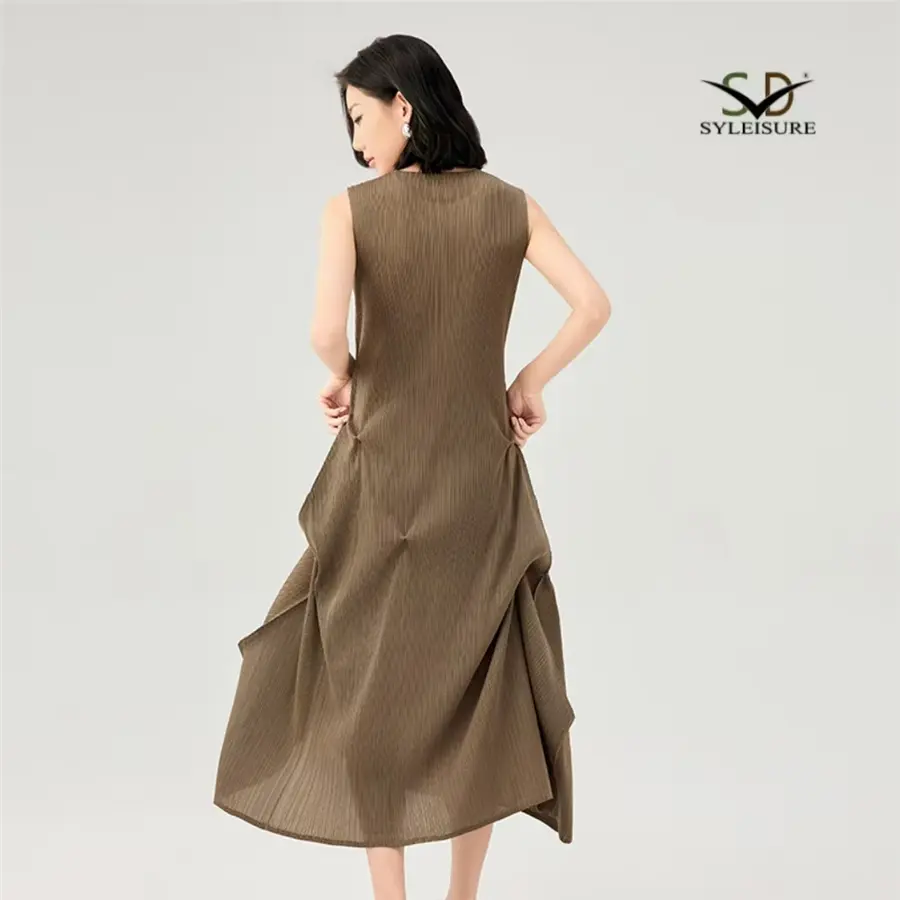 Women's Short - Sleeve Pleated Midi D...