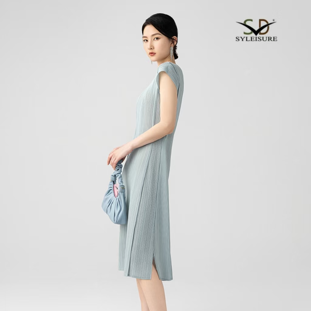 Sleeve Pleated Midi Dress (3).jpg