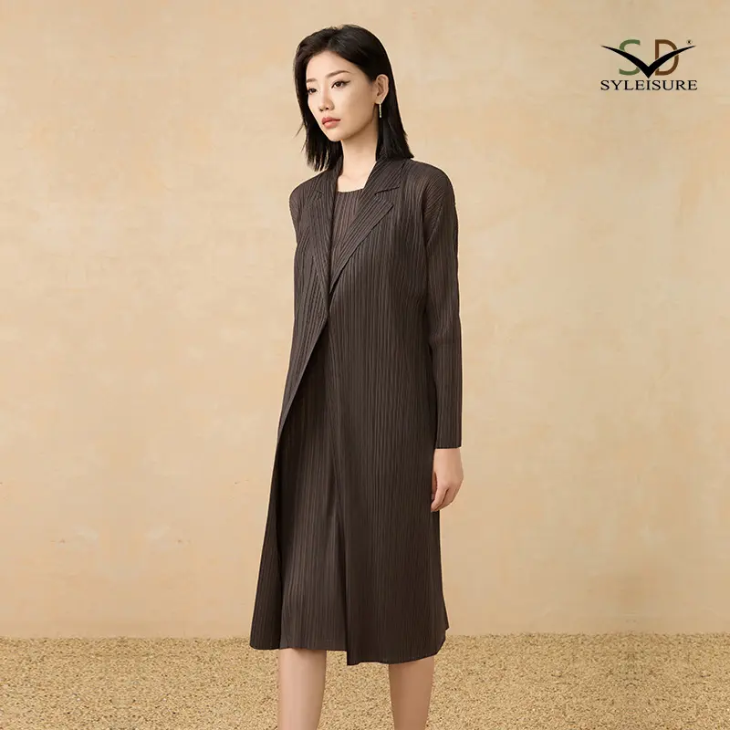 Women's Pleated Long Open - Front Coat