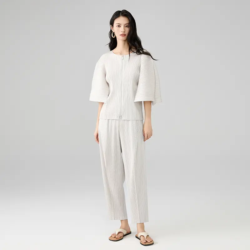 Suits 2329-2179 (5).jpg