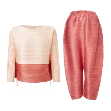 Women’s Colorblock Pleated Long Sleev...